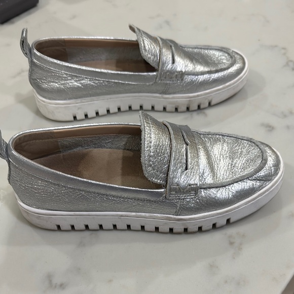 Vionic Metallic Silver Loafers